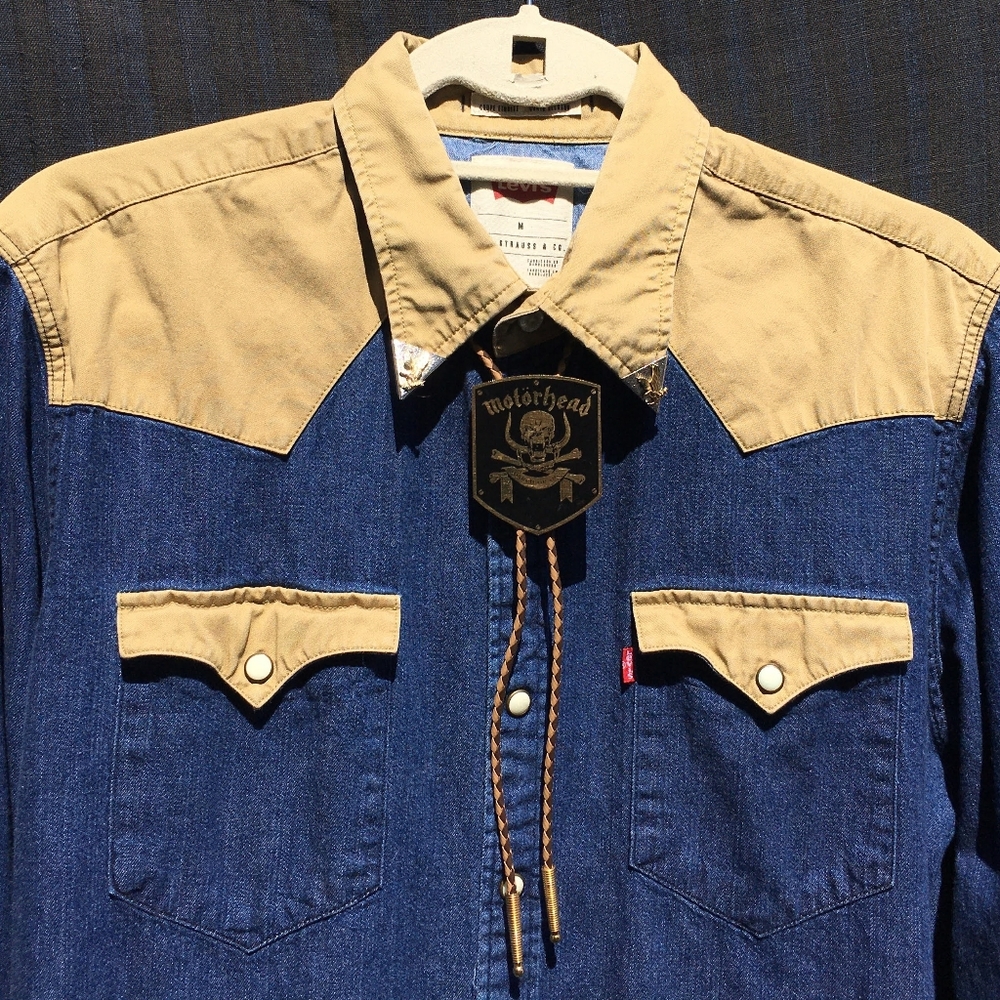 Limited Edition Levi's Barstow Med. - Picture 7 of 8